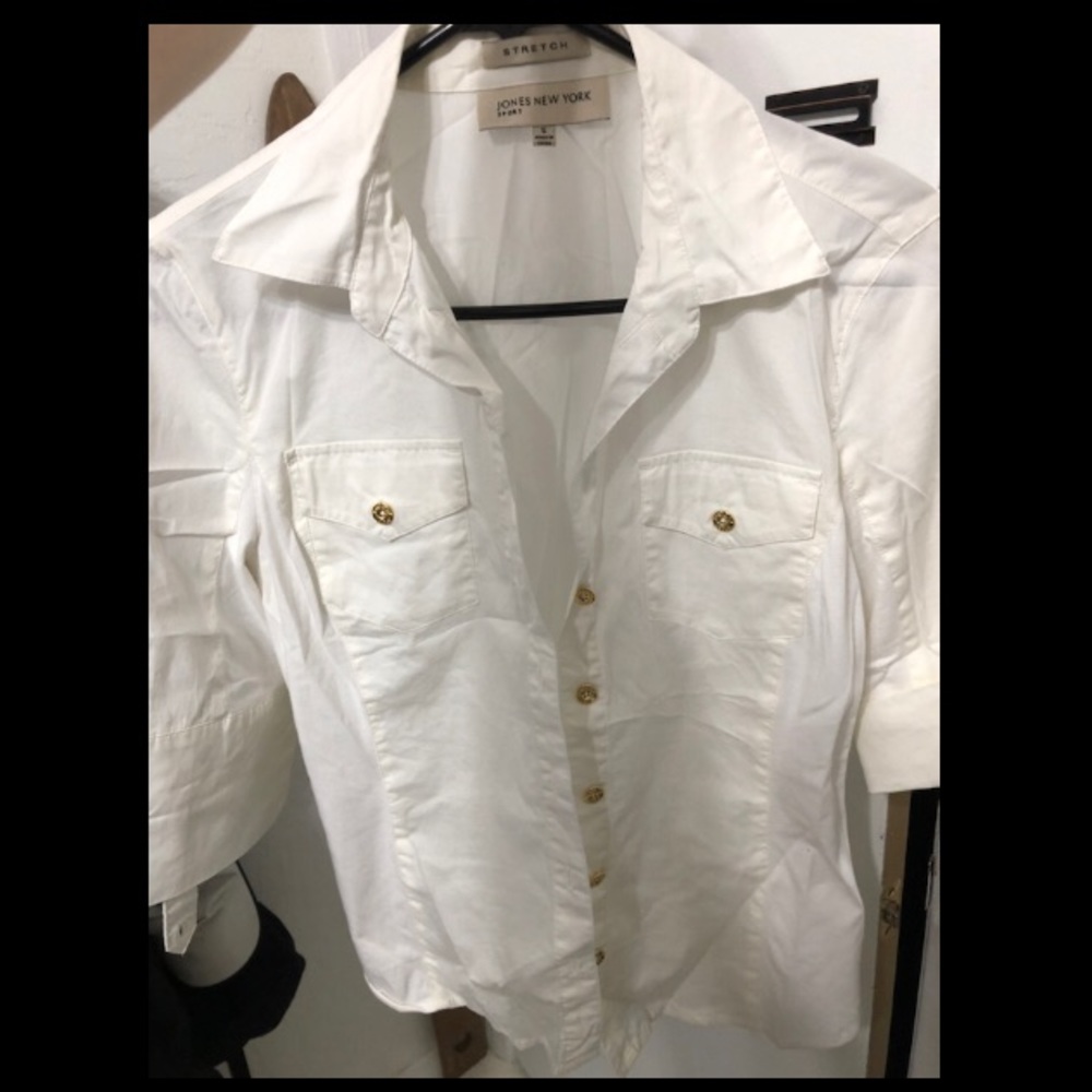 White quarter sleeve button up